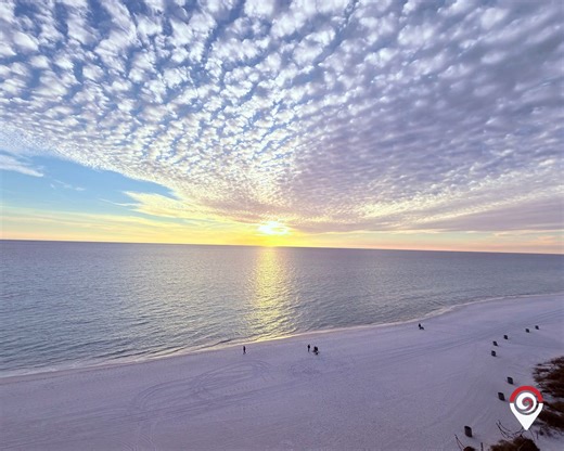 Altocumulus clouds, a perfect sunset, and the moon 📸 | Panhandle Weather