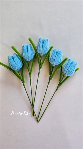 Shiny fuzzy wire tulips #fuzzywireflower #fuzzywire #tulips #fuzzywiretulips | Shanley Diy