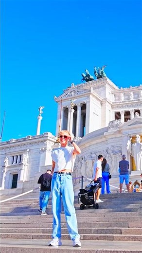 This Doesn’t Feel Real… Walking Through Ancient Rome 🇮🇹