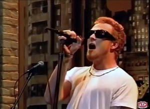 16K views · 235 reactions | Stone Temple Pilots ▪︎ Wicked Garden Tonight Show ,David Letterman 1993. #thegrungediaries #stonetemplepilots #scottweiland #RobertDeleo #DeanDeleo #erickretz #alternativemetal #alternativerock #90srockmusic | The Grunge Diaries | Facebook