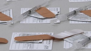 COVID vaccine hesitancy puts Illinois, US behind on race to herd immunity