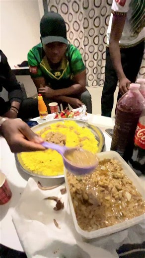 Vidéos de Diakoss Barry 😏 (@diakosdiakos) avec son original - Diakoss Barry 😏