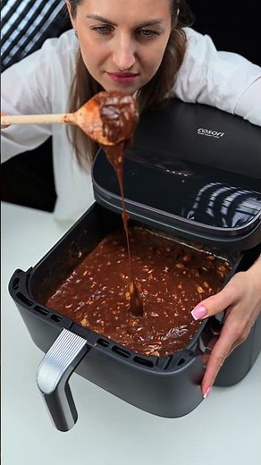Moist Chocolate Banana Cake in the Air Fryer 🍫🍌 | Easy 5-Min Recipe
