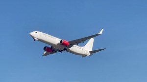 🙂✈ B737 9A-LAB ETF Airways decolla RWY 30 diretto a Prishtina International Airport 🇽🇰 #aeroportoromagna #aeroportoforli #forliairport #aircraftmaintenance #AviationValley | AEROPORTO DI FORLI' "LUIGI RIDOLFI" - sostenitori