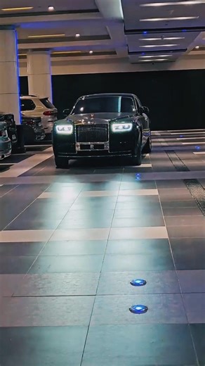 Why V12 Engine is So Smooth? 🏎️ Science Behind V12 Power!