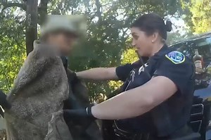 Lizard leaps out of man’s pocket during hilarious police search