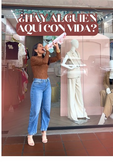 ¿Hay alguien aquí con vida? 👀 Enero se siente así: mucho silencio en la tienda… tradición no escrita 😂 Si tienes tu emprendimiento, ¿también te pasa o es solo a nosotros? 😅✨ Clientas por favor digan presente 😍 y no se olviden de hacer sus compritas 🙌🏻🛍️🛒 #ReelHumor #Humor #Enero #Clientas #fyp