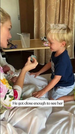 Big Brother Meets Newborn Sister for the First Time — Heartwarming First Reaction
