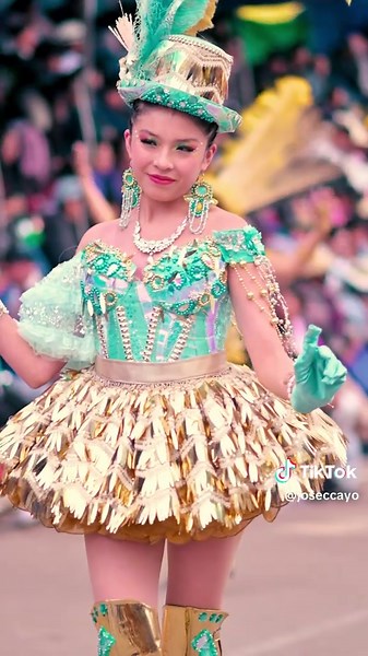 Colorful Morenada Dance Performance at Candelaria 2025