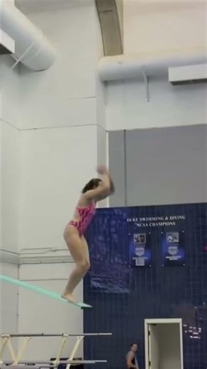 Breakdown of Perfect Springboard Dives #diving #aquatics