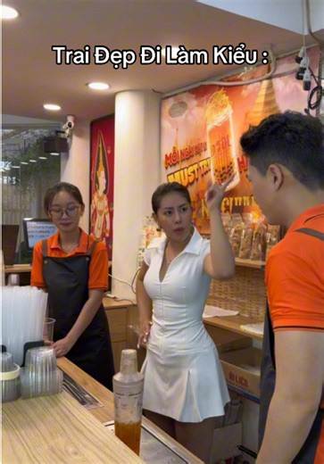 Trai Đẹp Đi Làm Kiểu tại Na Chiang Mai