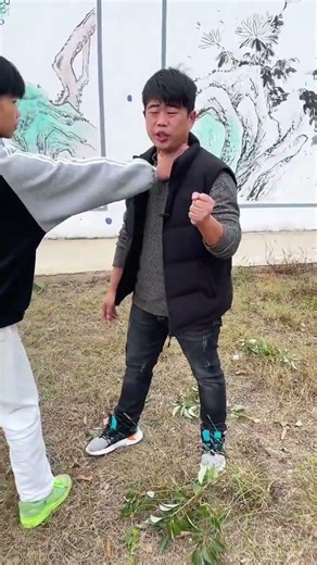 Being strangled by one hand#Self-defense techniques#One move to defeat the enemy#Coach