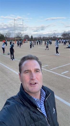 Great news from Eagles practice Lane Johnson is out here and Nakobe Dean is practicing as well | John Clark