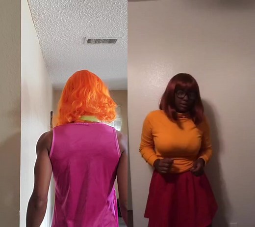 Cosplay Duet with Velma from Scooby-Doo
