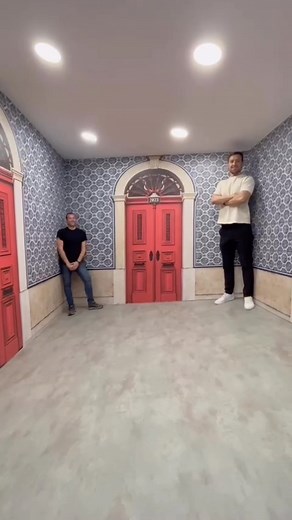 Vem dar um passeio com a RPC e o Wesley Cunha pelo Museu das Ilusões, em Curitiba 🤪 Um lugar super bacana e divertido, perfeito para curtir com a família 💙 📹: @dcbeltrame Serviço do Museu das Ilusões 👇 - Terça a Sexta: das 11h às 23h; Sábado: das 10h às 22h; Domingo: das 14h às 20h até setembro com ingressos a partir de R$35,00 | RPC