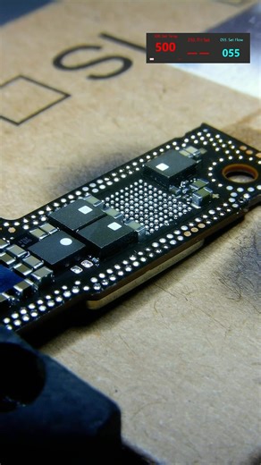 350K views · 3.1K reactions | iPhone 15 Pro stuck at 1% battery on startup – layered replacement of charging IC. | Ycs Yang | Facebook