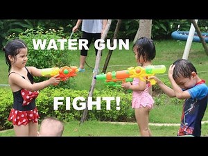 Water Gun Fight with Vietnamese Preschool Kids | charlycheer