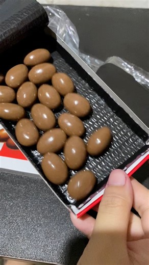 Fresh from Japan 🇯🇵🍫 | Sapphire Stone