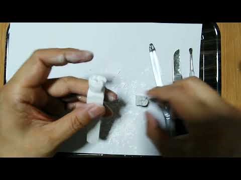 歯型彫刻練習(下顎右側第一大臼歯)Tooth carving on plaster