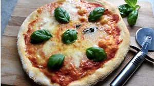 Best Homemade Pizza Recipe — Hive