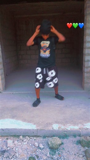 2 Face dance nice 👍🏾 ♨️❎🚹❎🇬🇭🇬🇭Aboaso Asante @raphael owusu boakye