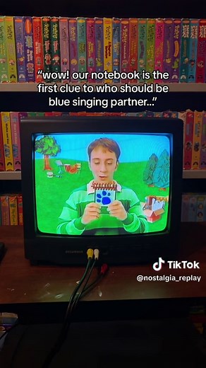 Blues Big Musical Movie is one of my favorite pieces of media ever! I love the decision to show Steve’s insecurities, and then show him finally finding his first clue 💙🥹 #bluesclues #vhs