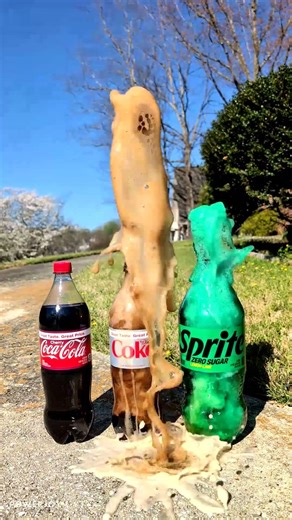 Popular Coke Sodas Vs Mentos (SLOW MO) (Coke, Sprite, Fanta) #satisfying #experiment #asmr