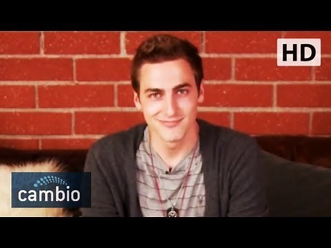 Kendall Schmidt Tells All! | Cambio Couch Sesh