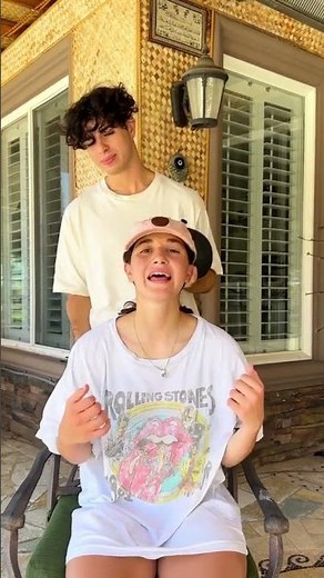 Sing or swim challenge 😂