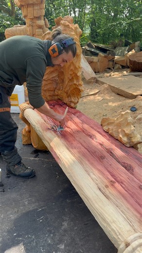 Close up look at my Wave Bench! 🌊😍 #reelsfbシ #oceanart #woodworking #chainsawcarving | Michael Jones Chainsaw Sculptor