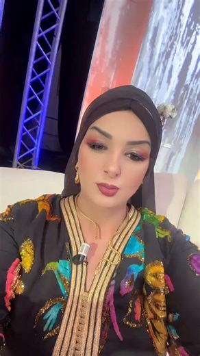 Vidéos de Radia_adda (@radia_adda) avec son original - Radia_adda