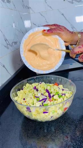 182 reactions · 11 comments | EPISODE 16 OF MY 30 DAYS SALAD SERIES...