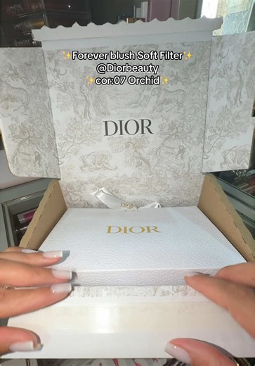 Discover Dior's Forever Blush Soft Filter in Orchid 07