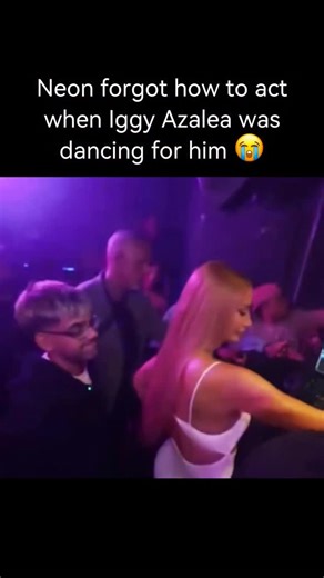 MostlyStreamers on Instagram: "iggy azalea is an australian rapper, singer, and songwriter who gained fame in the early 2010s with her bold style, confident delivery, and catchy songs. she moved from sydney to the united states to pursue her music career and quickly made a name for herself with hits like “fancy” and “black widow.” she is known for her distinctive voice, pop-rap style, and fashion-forward image, blending music with visual storytelling in music videos. iggy azalea’s career has had