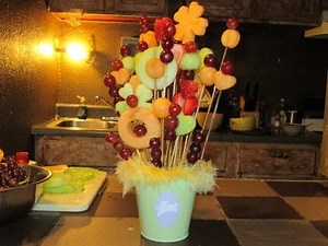 como hacer un arreglo de frutas naturales
