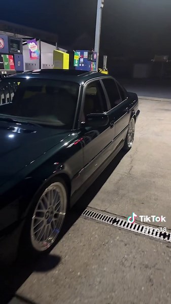 I wanna XXX🔥 #international #fyp #viral #bmw #e38 #projectcar #night #gasstation