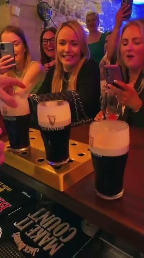 One week of 25 - The Ultimate Collection & what a wonderful way to celebrate in Toners pub in Dublin