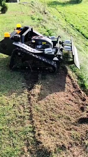 Tina Remote mower manufacturer Vigorun on Instagram: "🚀 Real Customer Feedback from Switzerland! 🇨🇭 Our VTLM800 Remote Control Slope Mower is conquering steep hills with ZERO worries! Watch this amazing video feedback from our Swiss customer: The VTLM800 effortlessly mows on a super steep slope – thanks to our powerful servo motor + self-locking gearbox design! 🔥 Key Safety Highlights: ✅ Maximum mowing slope: up to 60° – the steepest in its class! ✅ Built-in self-locking function – NO slidin