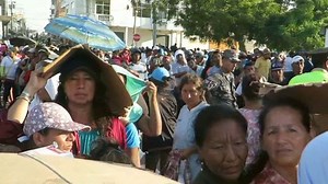 Ecuador quake survivors desperately wait for help | CNN