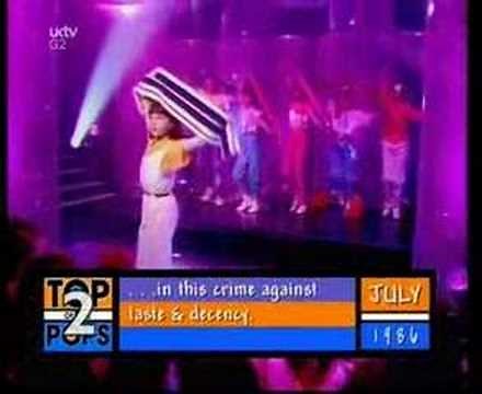 Claire & Friends - Its Orrible Being In Love [totp2]