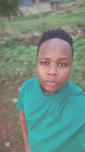 Akapande wa somye bubi 😂😂😂#iganga #alienskinug@His bae🦋