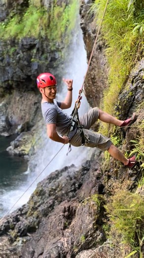 This holiday season, give the gift of unforgettable experiences— waterfalls, adrenaline, and memories that last forever. ⏳Spots are limited. Book now before dates fill up. Waterfall rappelling tour offerings for this holiday season! Rappel Kulaniapia Falls 120ft waterfall drop after a 60ft training rappel. No swimming required. $249 includes Kulaniapia falls daypass, Ages 10 Umauma Waterfall Rappel and River Tour Accessible and fun for all experience levels. Ideal for active families. For the mo