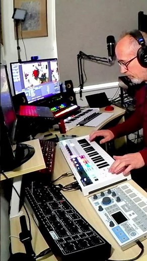 Keystep Pro in action - playing Pro-1, Neutron, Deepmind and then MODX8+ #arturia #midi #keystep