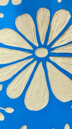 Linda | Flowery plate. I made this plate using a @gr.pottery.forms form and then carved it up with my trusty @diamondcoretools carving tools. I... | Instagram