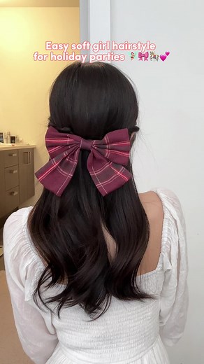 Quick and Easy Half-Up Hairstyle Tutorial