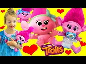 TROLLS MOVIE Makeover Cute Baby Poppy Babysitting 😍 Branch & Poppy Toys Diaper & Toilet Training