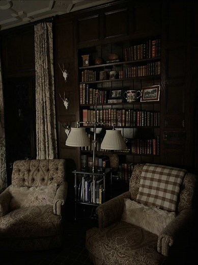 Creating Your Dream Home Library: Inspiration & Tips