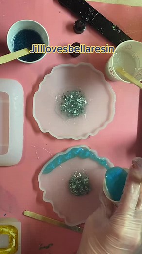 Making geodes #resin #resinart #geode #fyp #foryou #foryourpage #foryoupage