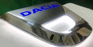 [Hot Item] Outdoor Custom Colorful Acrylic with Vinyl Printing Auto Logos