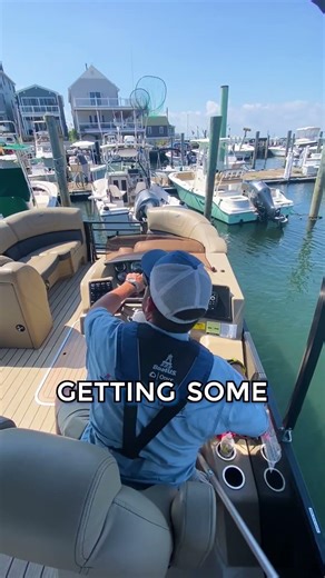 How To Master a 180 in the Marina: Bridge Marina Boating Tip #shorts